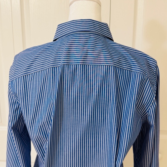 CHAPS Blue White Striped Long Sleeve Button Pinstripes Blouse Sz Medium - Picture 6 of 13
